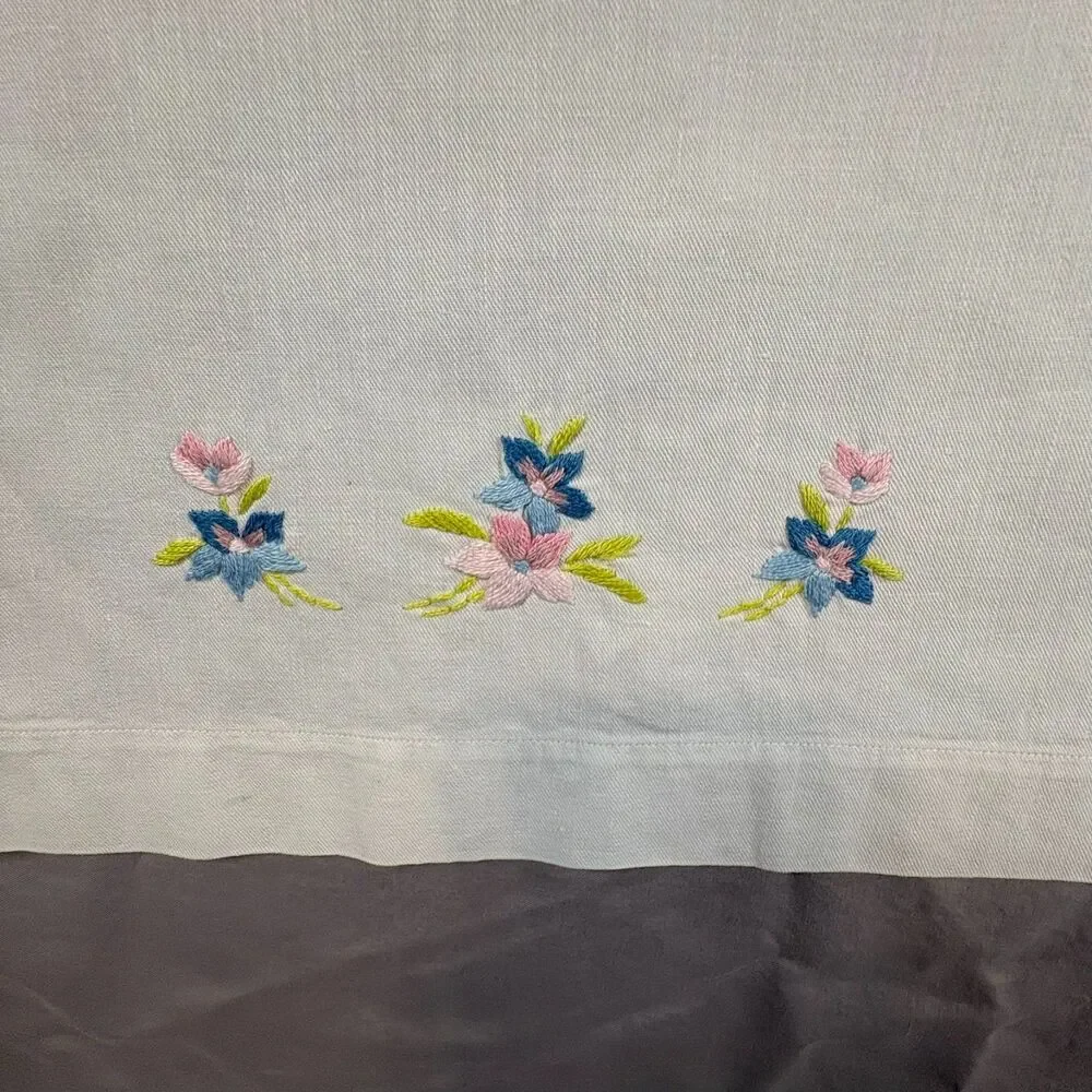 Vintage Hand Embroidered White Linen Table Runner Scarf